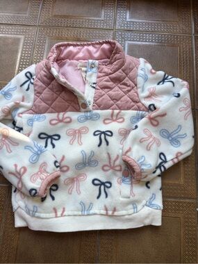 Quilted Yoke Bow Print Fleece Pullover - Pink & Cream